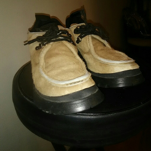 Prada Low Top Men's Shoes - Picture 6 of 8